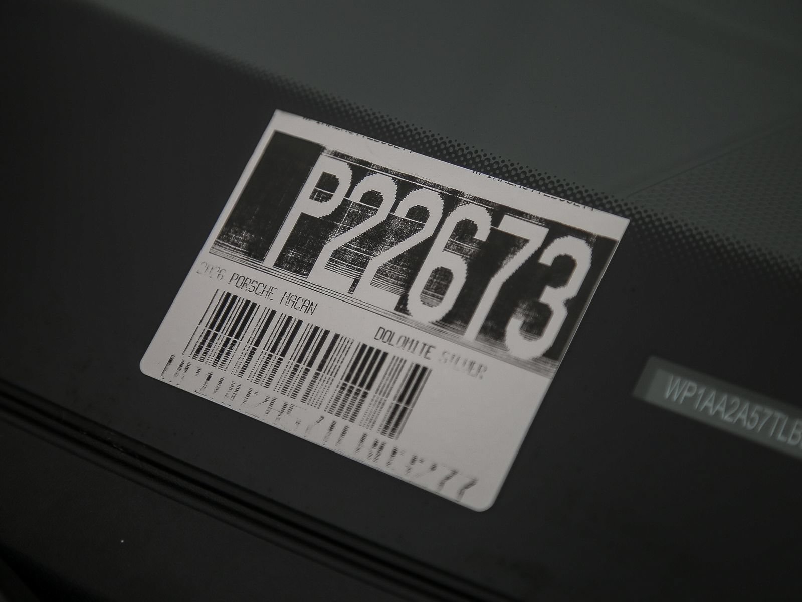 Certified 2026 Porsche Macan AWD/4WD image 32