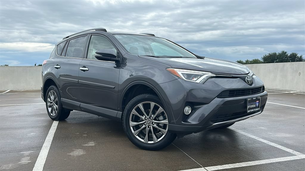 Used 2018 Toyota RAV4 Limited FWD image 6