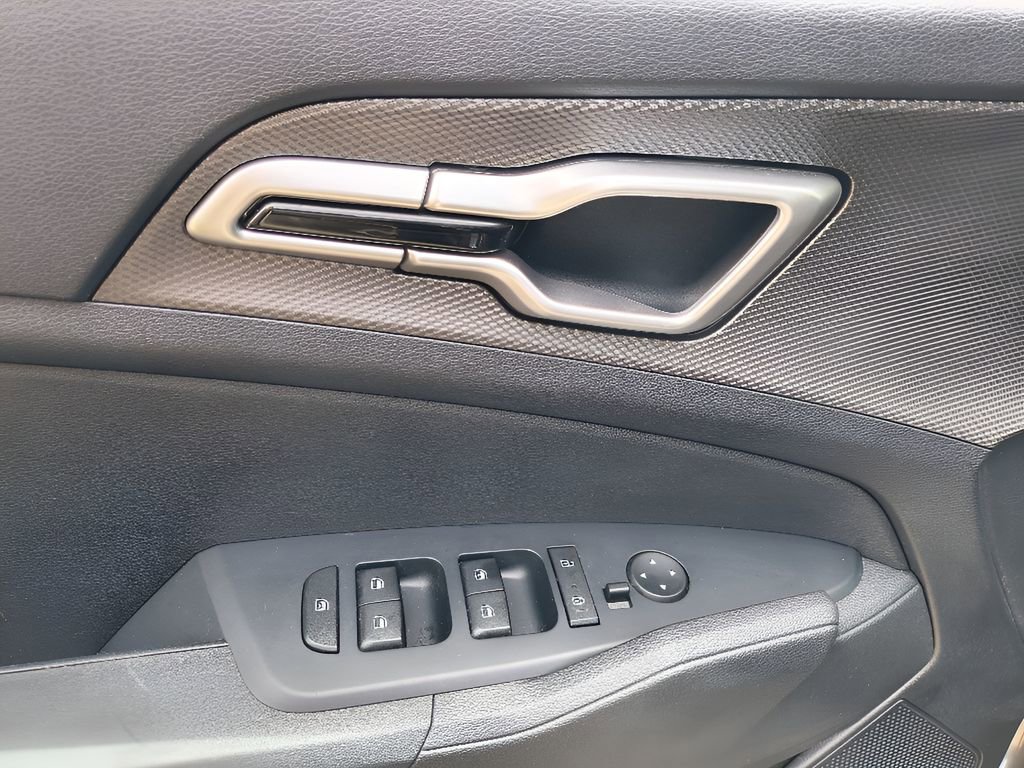 Used 2024 Kia Sportage LX FWD image 9
