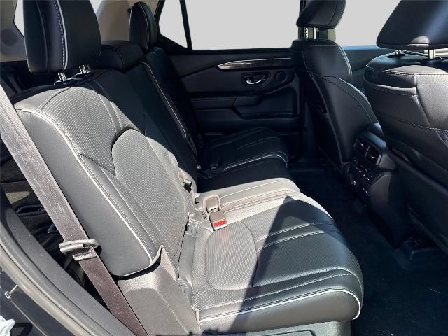 Certified 2023 Honda Pilot Elite image 23