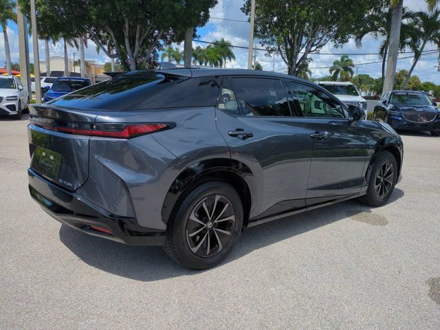 Used 2026 Lexus RZ 350e 2WD w/ Convenience Package image 4