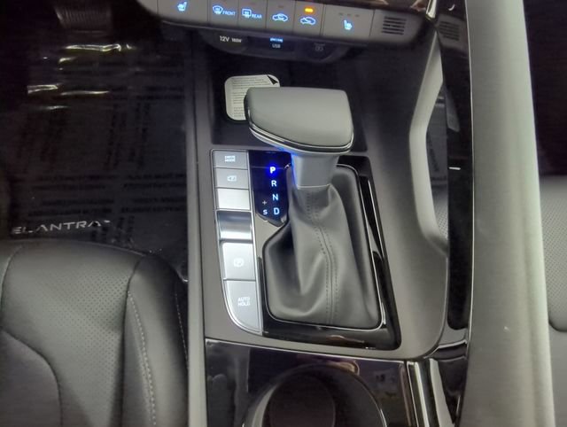 New 2026 Hyundai Elantra Limited image 28