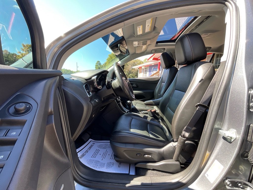 Used 2020 Chevrolet Trax Premier image 13