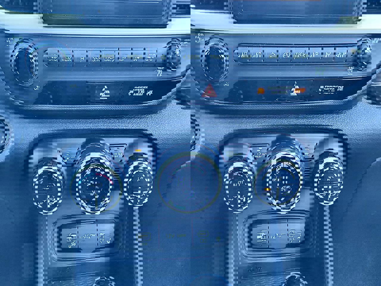 Certified 2023 Hyundai Venue Limited image 19