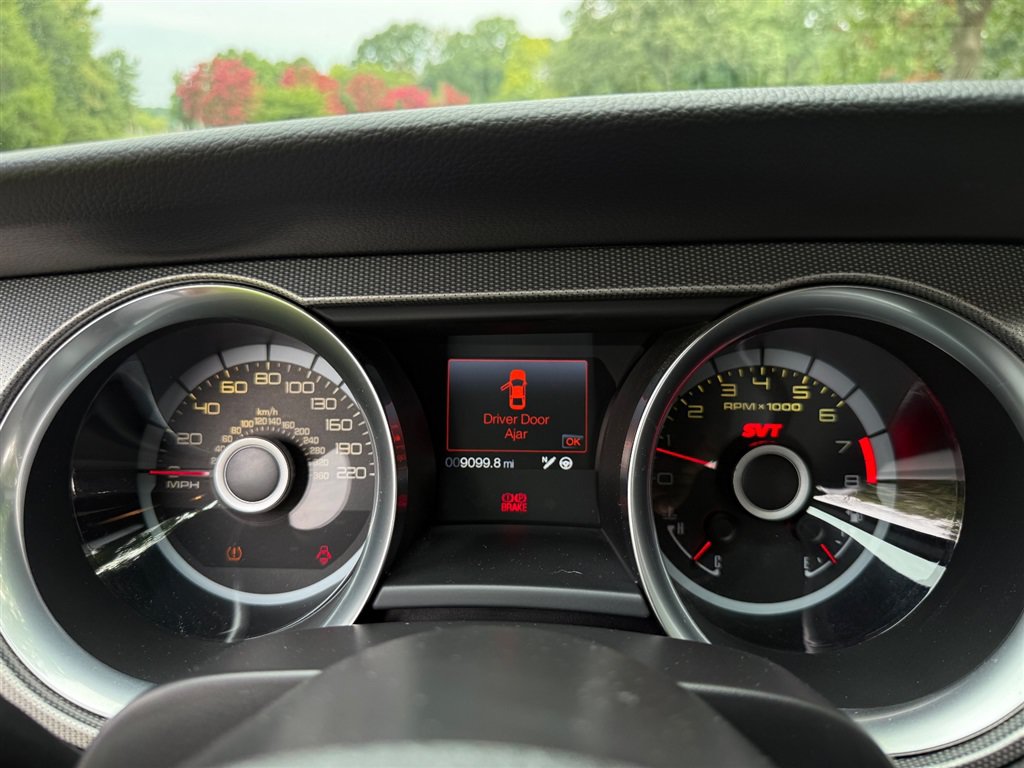 Used 2014 Ford Mustang Shelby GT500 w/ Equipment Group 821A RWD image 48