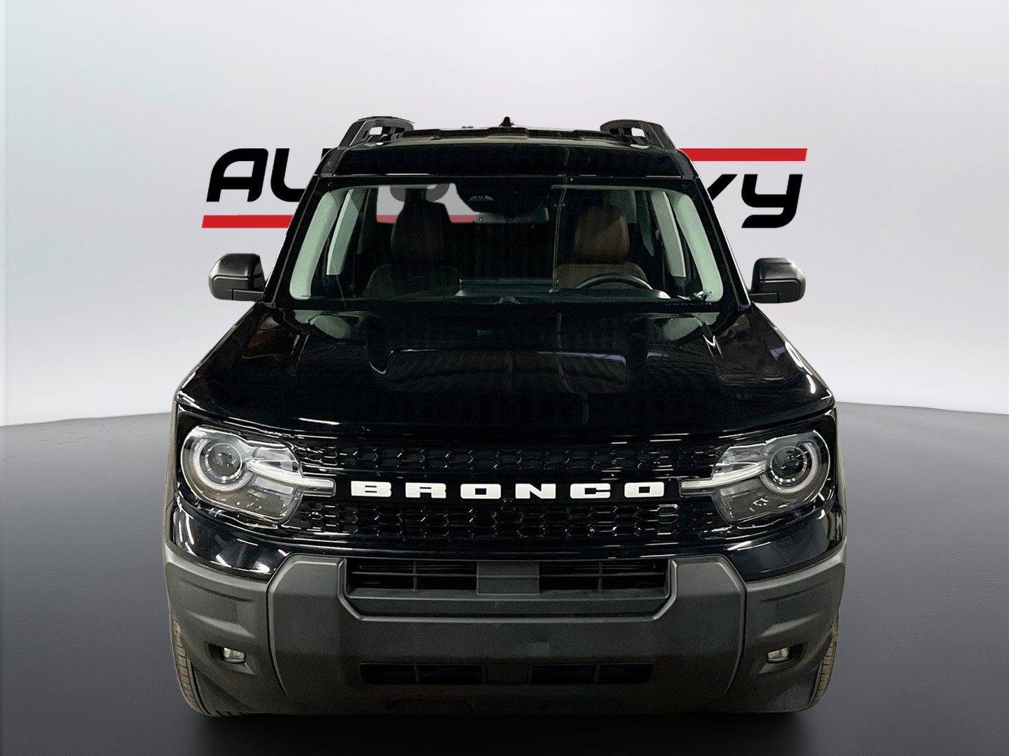 Used 2025 Ford Bronco Sport Outer Banks AWD/4WD image 2