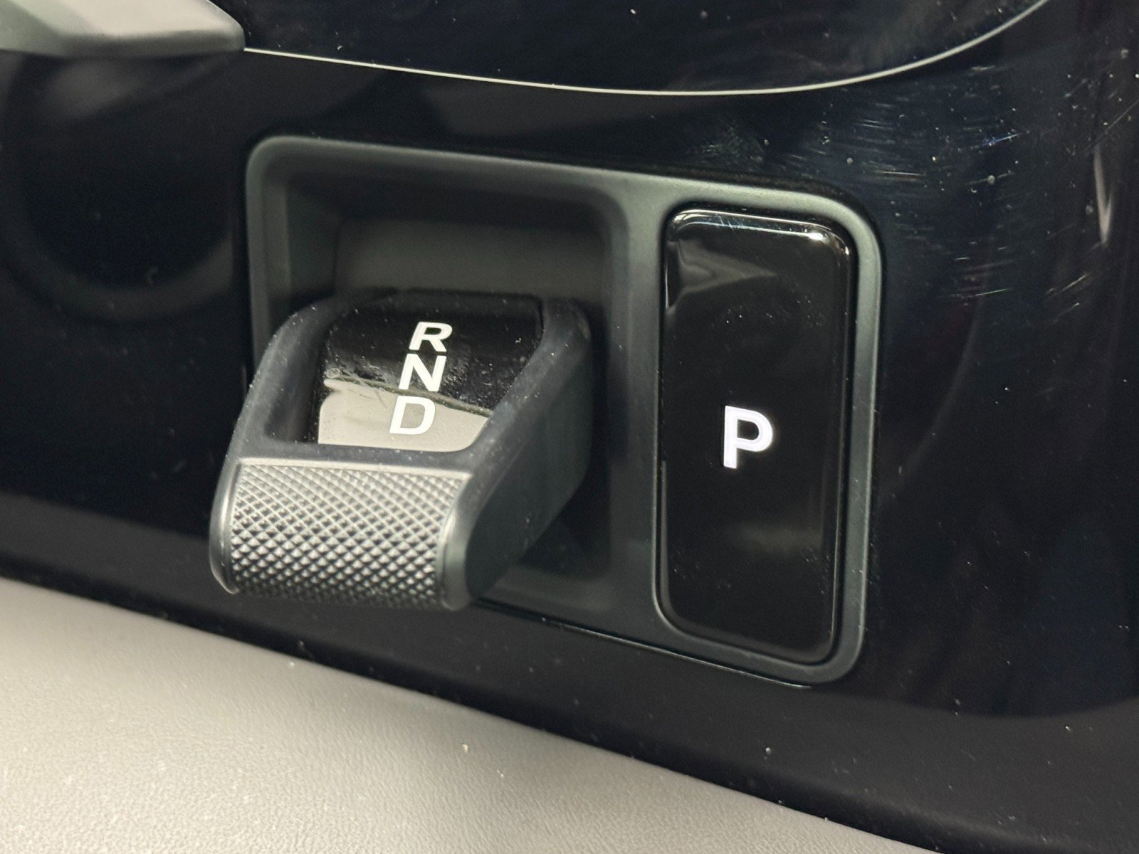 Used 2020 Porsche Taycan 4S w/ Premium Package image 24