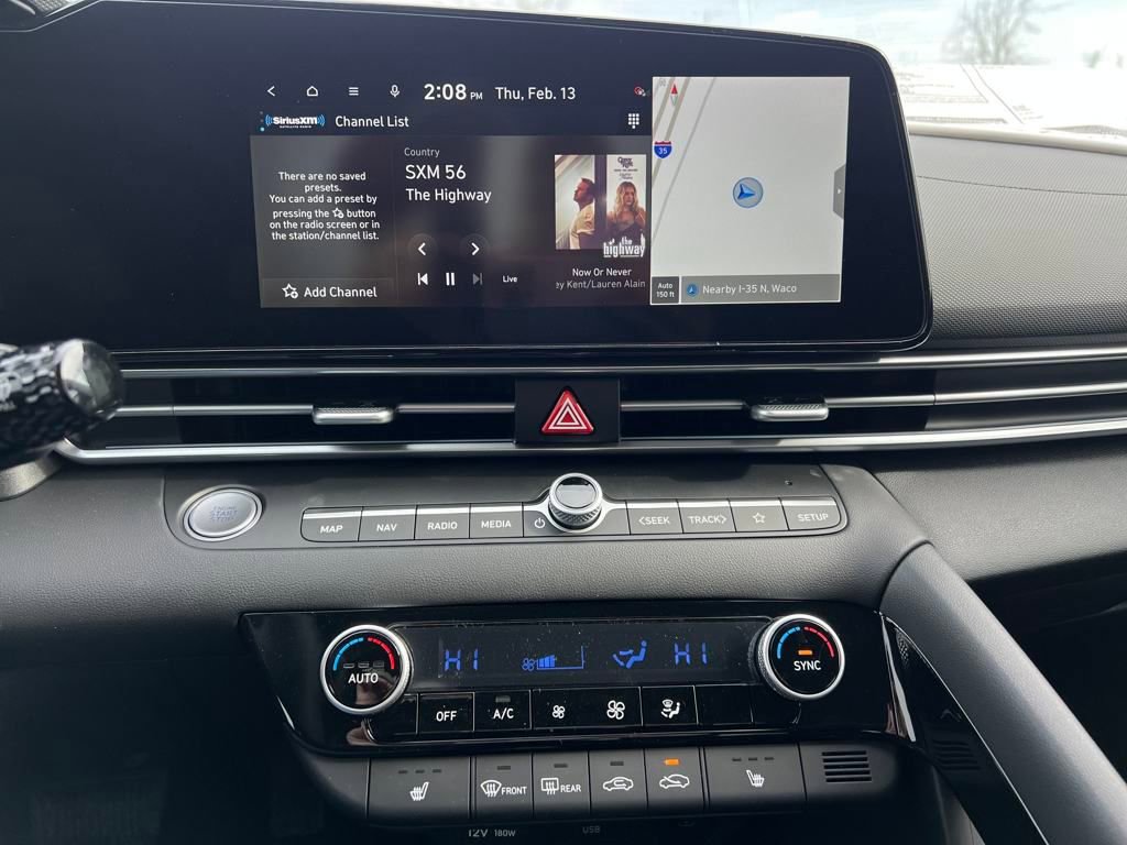 Used 2025 Hyundai Elantra SEL w/ Cargo Package image 21