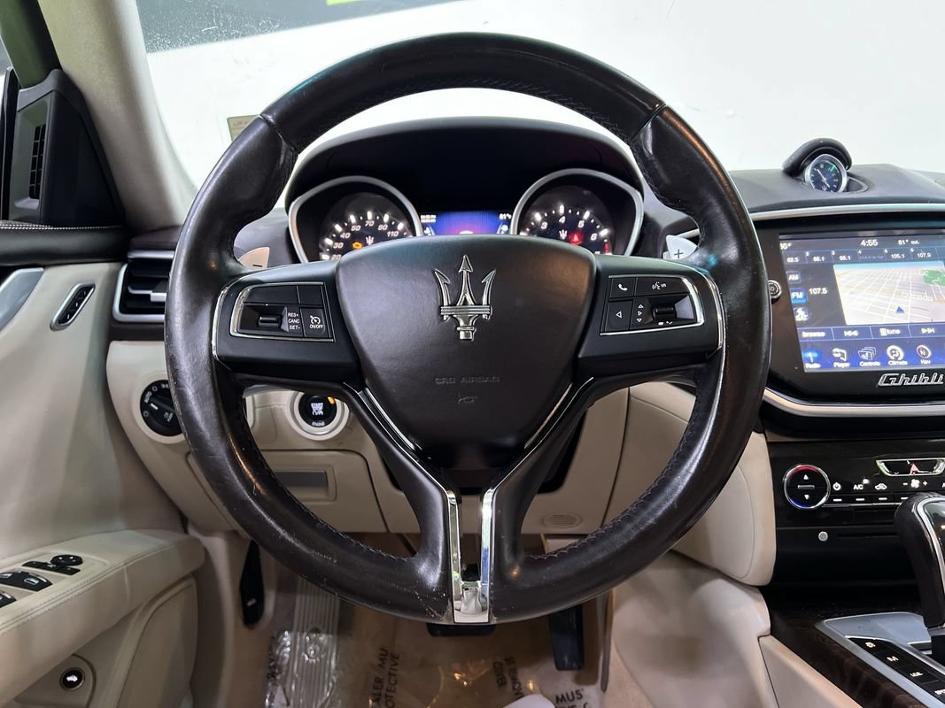 Used 2015 Maserati Ghibli RWD image 20