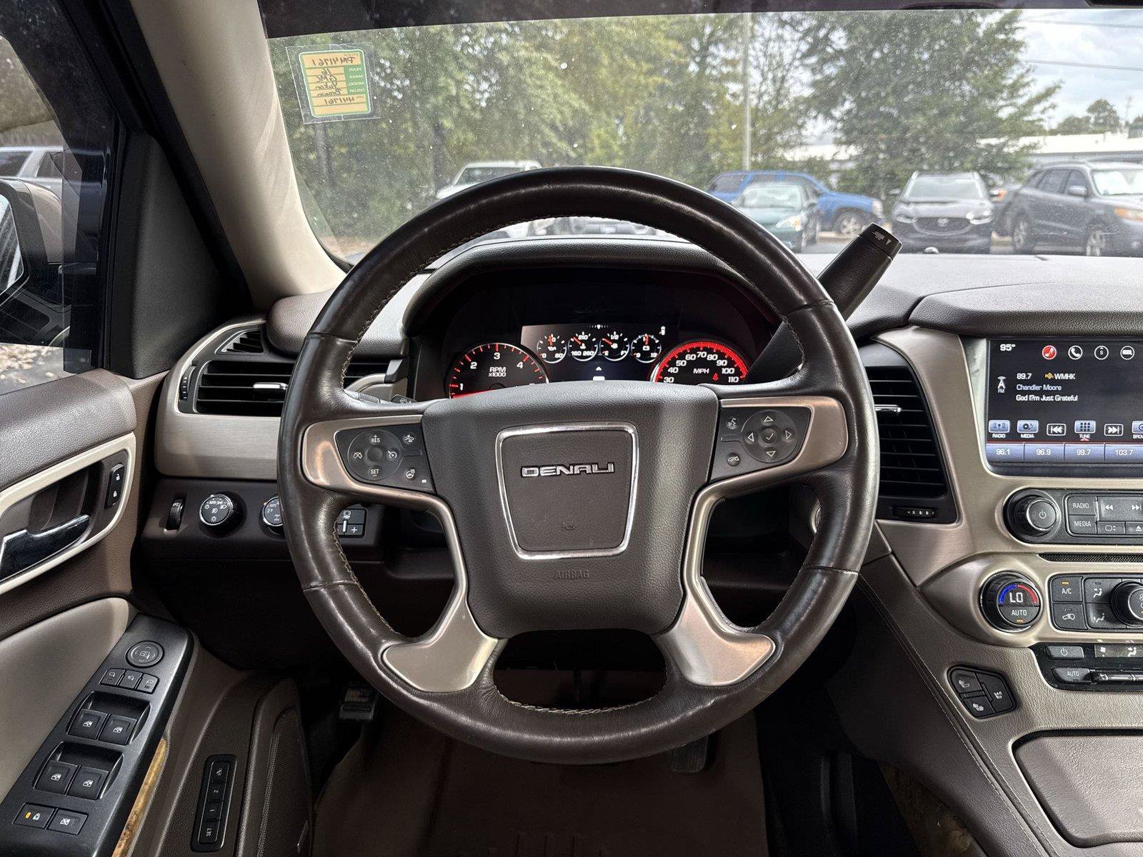 Used 2016 GMC Yukon Denali AWD/4WD image 11
