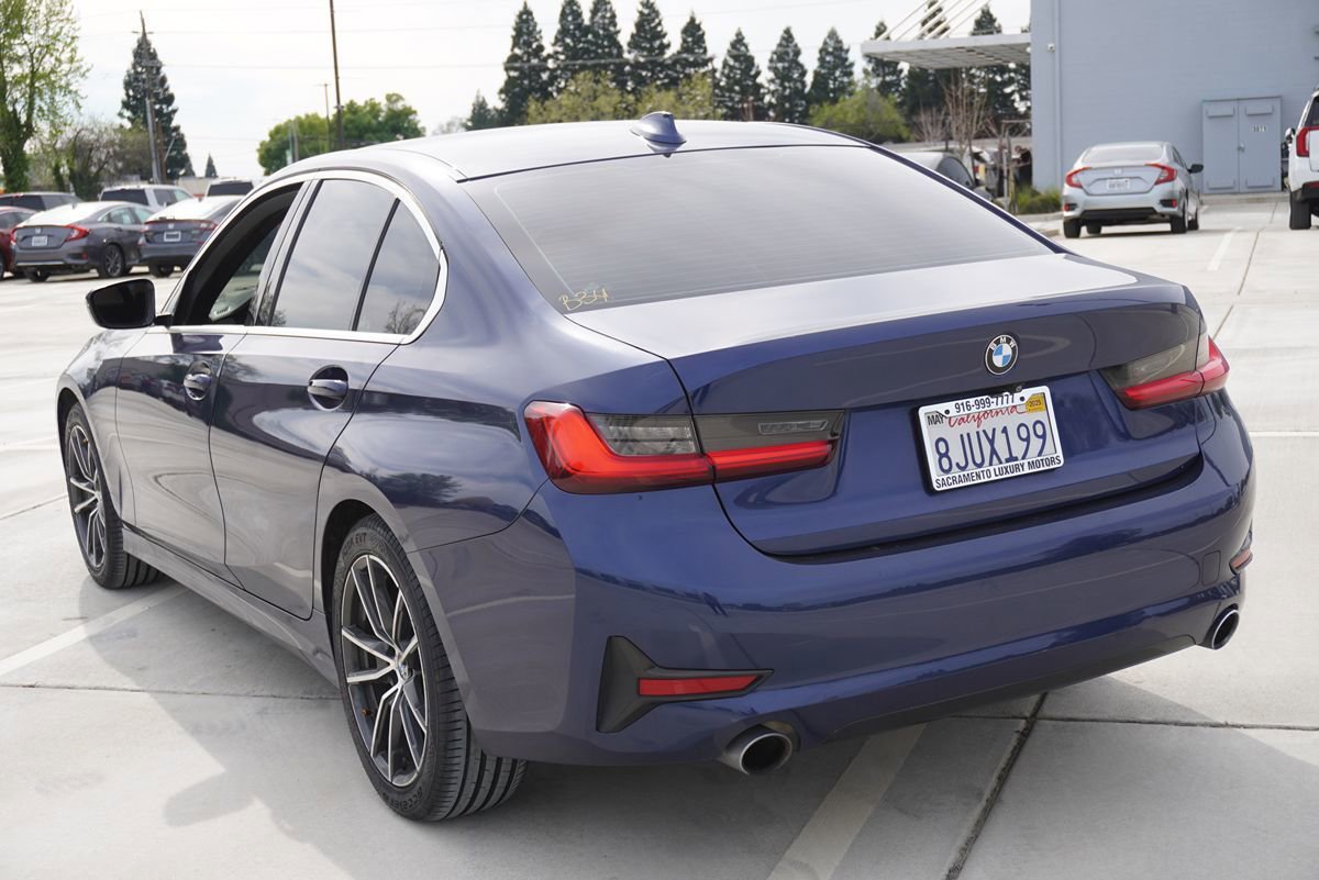 Used 2019 BMW 330i Sedan RWD image 11