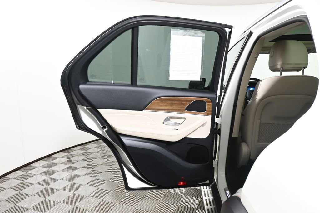 Certified 2021 Mercedes-Benz GLE 450 4MATIC image 30
