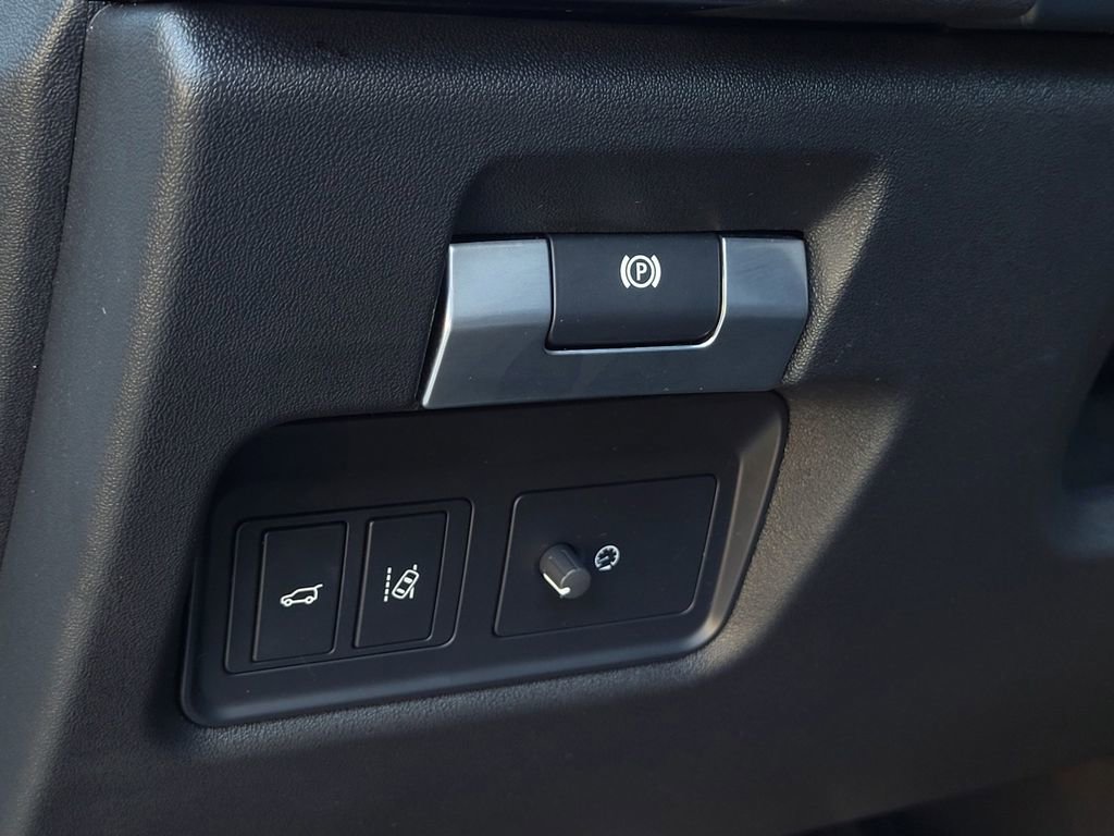 Used 2020 Jaguar E-PACE R-Dynamic S image 19