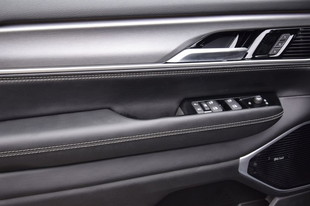 New 2026 Jeep Grand Wagoneer L Limited AWD/4WD image 32
