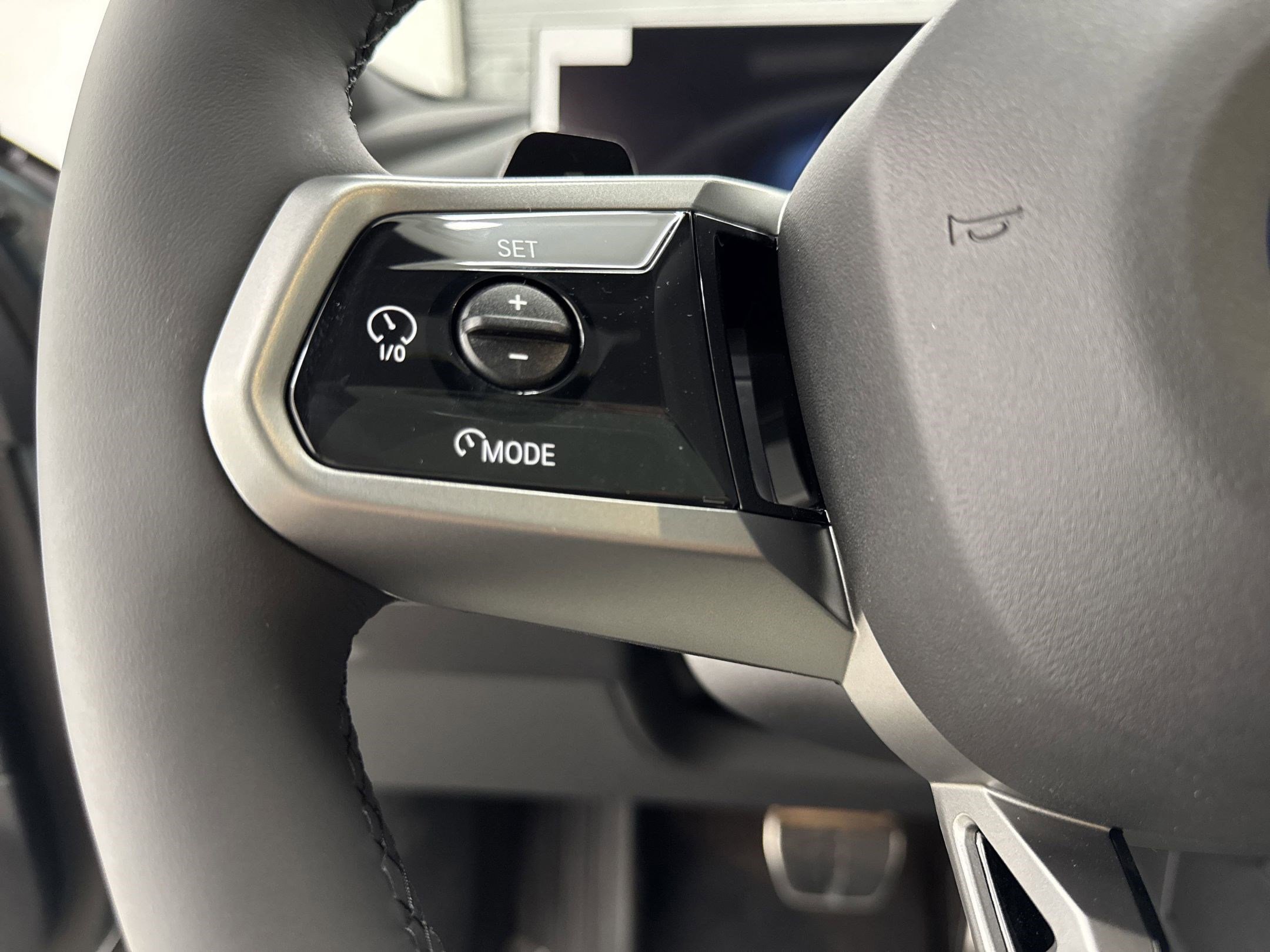 New 2026 BMW 550e xDrive w/ Executive Package image 16