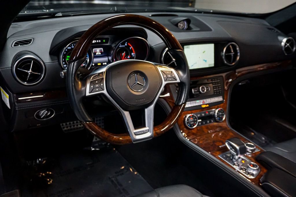 Used 2014 Mercedes-Benz SL 63 AMG image 13