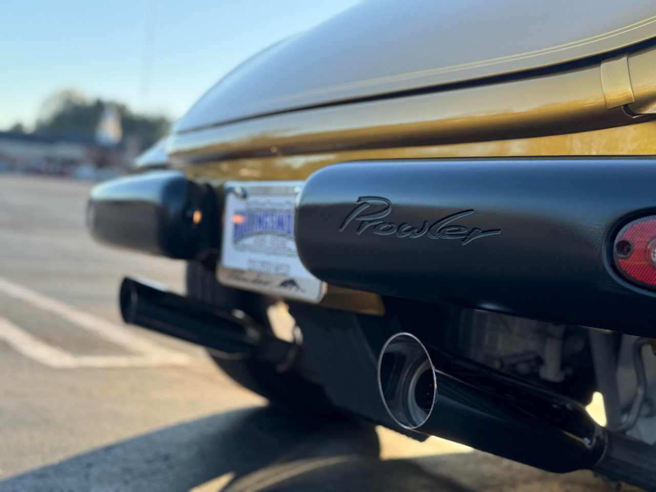 Used 2002 Chrysler Prowler image 7