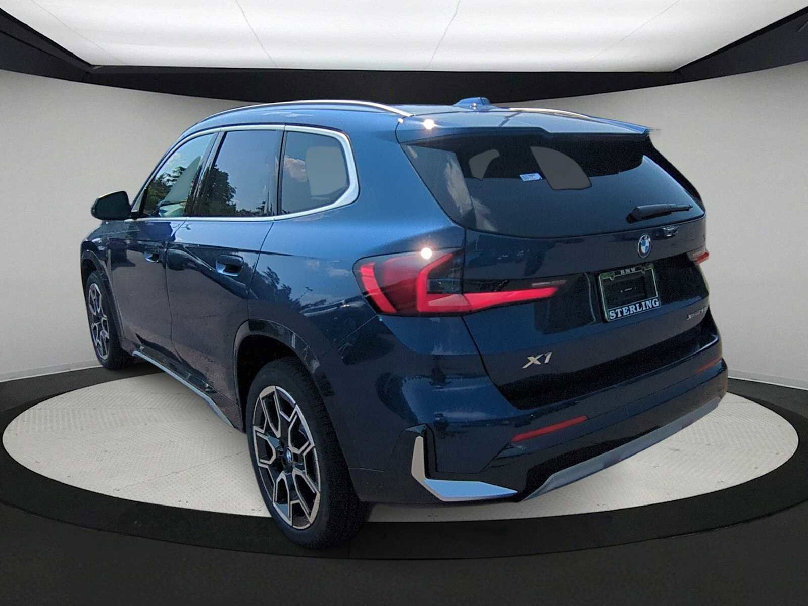 Used 2025 BMW X1 xDrive28i w/ Technology Package image 6