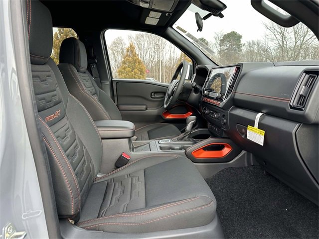 New 2026 Nissan Frontier PRO-4X w/ Pro-4x Convenience Package image 10