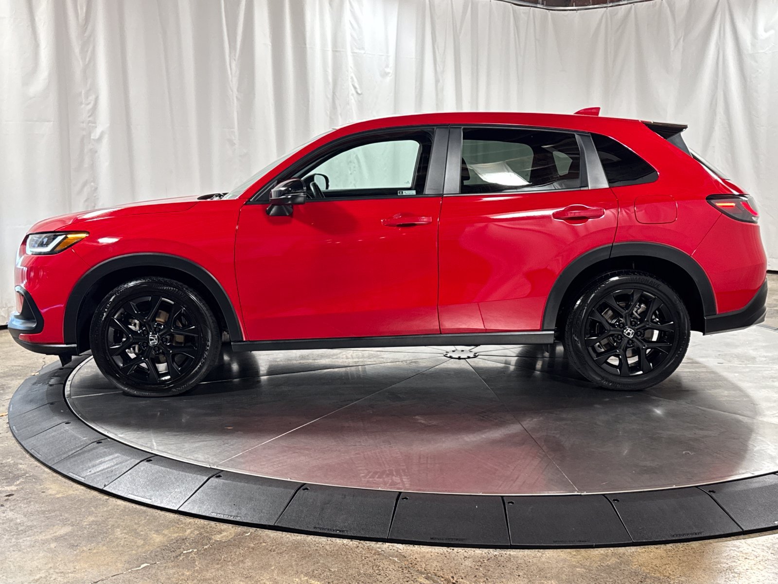 Used 2024 Honda HR-V Sport image 8