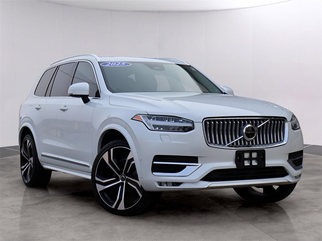 Used 2025 Volvo XC90 B6 Ultra w/ Protection Package Premier