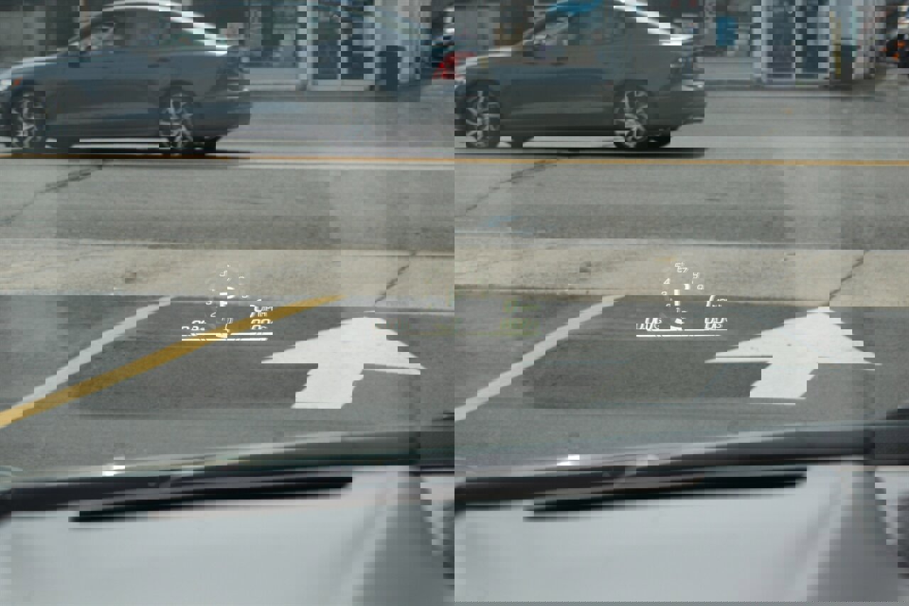 Used 2023 Chevrolet Corvette Z06 image 17