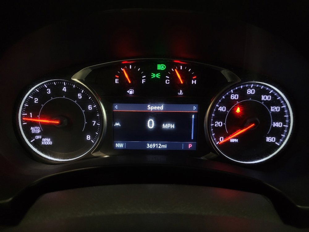 Used 2024 GMC Terrain SLT image 23