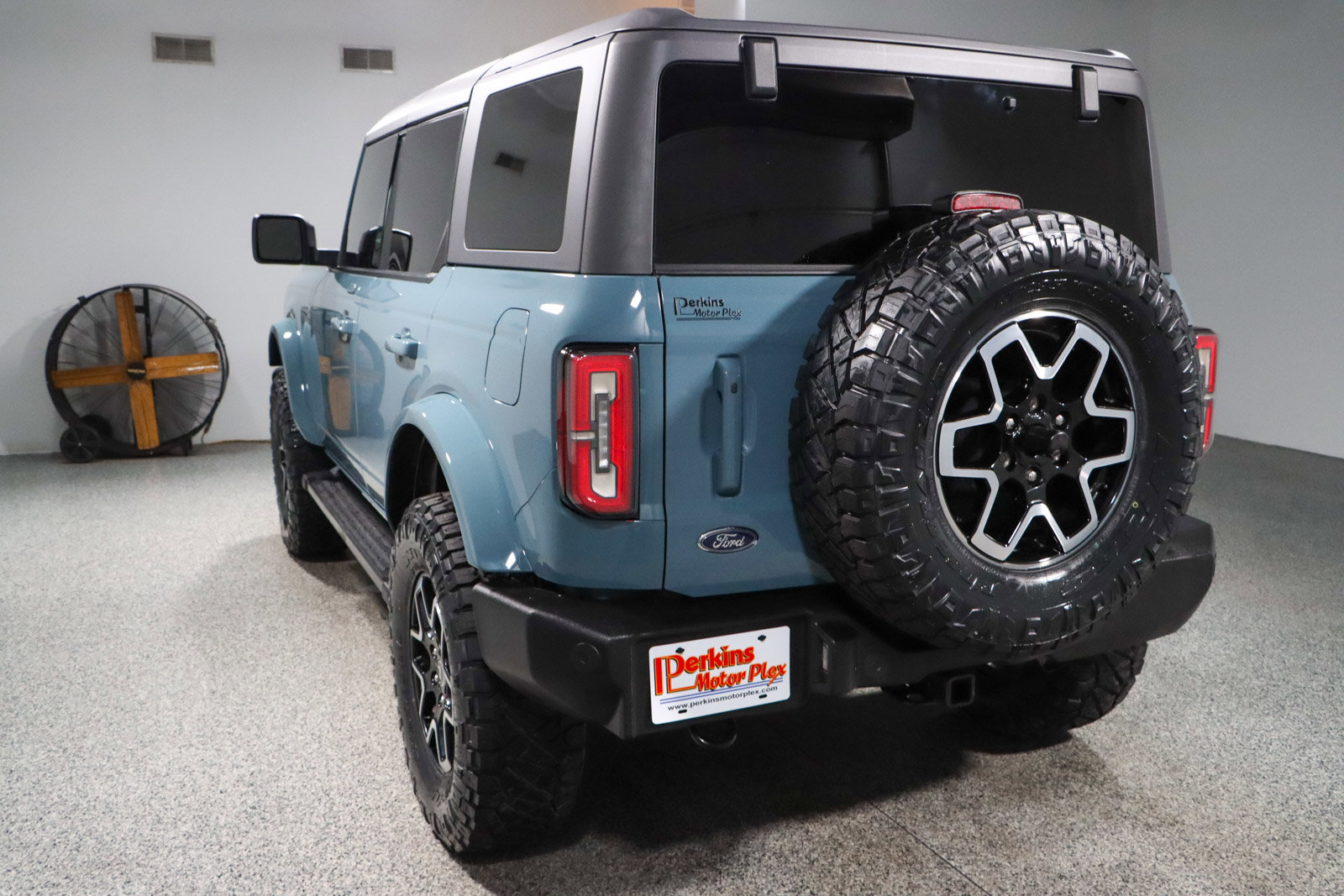 Used 2023 Ford Bronco Outer Banks image 10