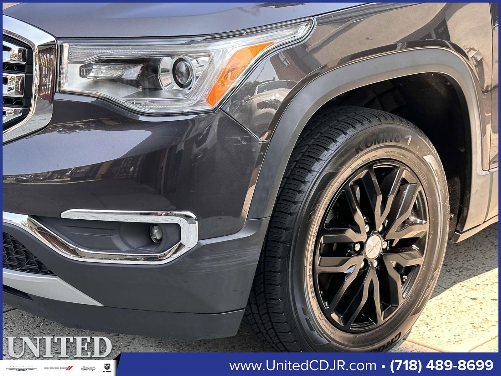 Used 2019 GMC Acadia SLT image 8