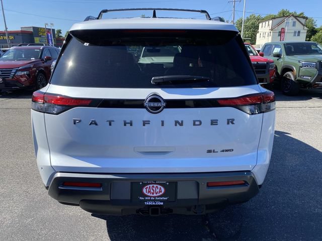 New 2026 Nissan Pathfinder SL w/ SL Premium Package AWD/4WD image 4