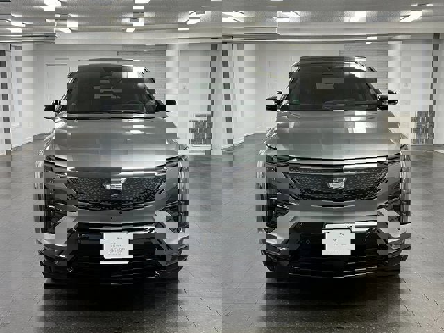 Certified 2025 Cadillac Optiq Sport 2 image 8