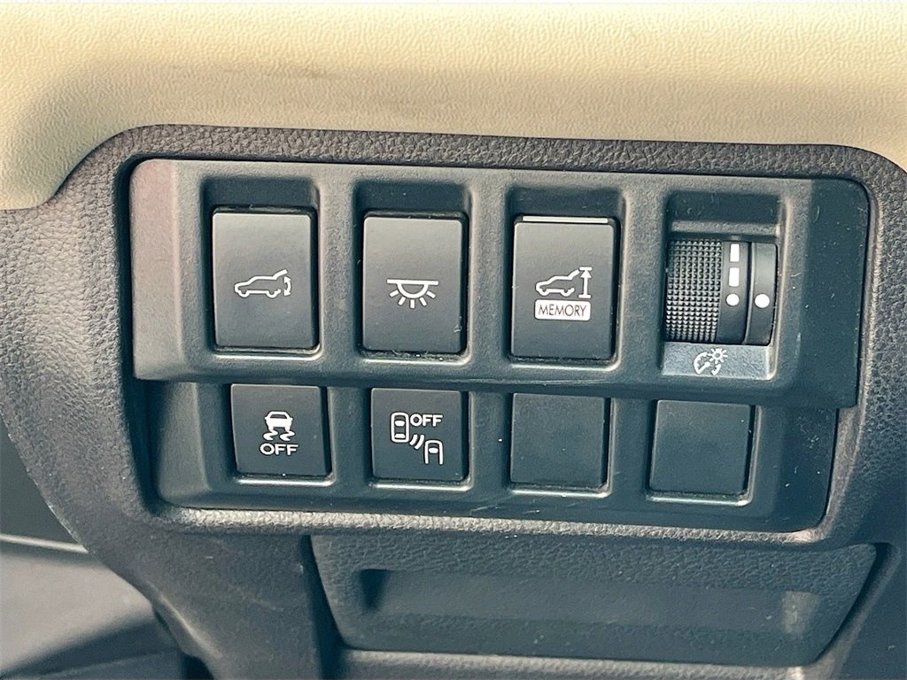 Used 2020 Subaru Ascent Touring w/ Popular Package #3 image 10