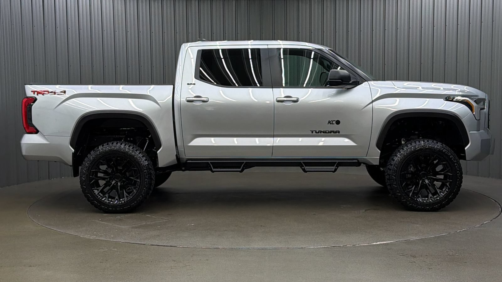 Used 2026 Toyota Tundra SR5 w/ TRD Off-Road Package AWD/4WD image 6