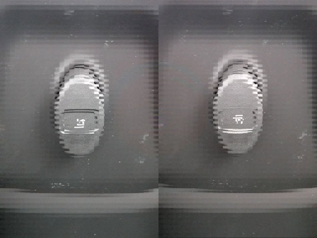 New 2026 Volvo XC60 T8 Core image 17