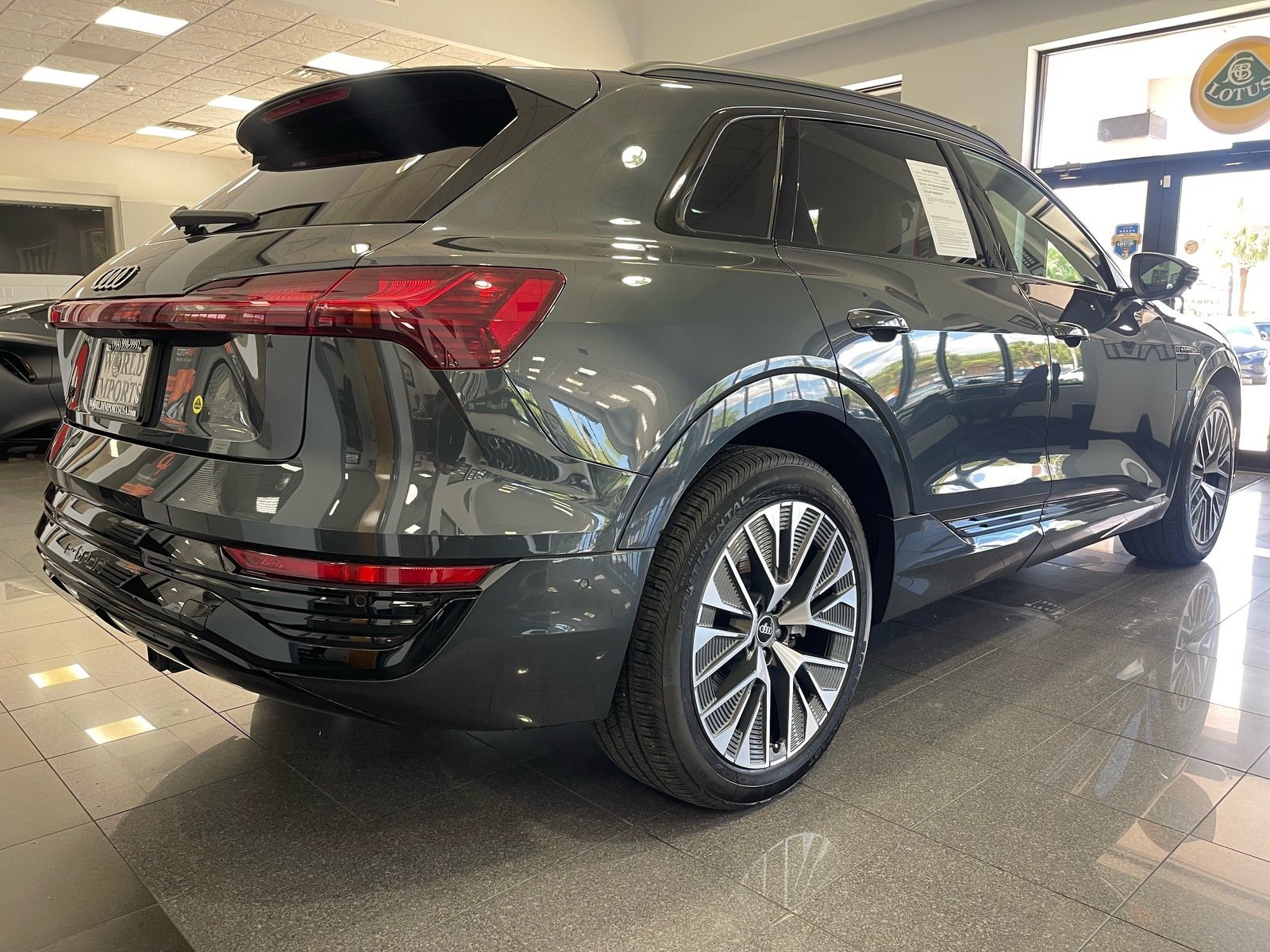 Used 2024 Audi Q8 e-tron Premium Plus w/ Premium Plus Package AWD/4WD image 5