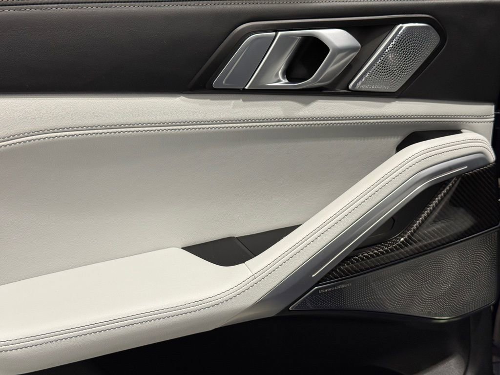 Used 2024 BMW X6 M60i w/ Dynamic Handling Package image 14