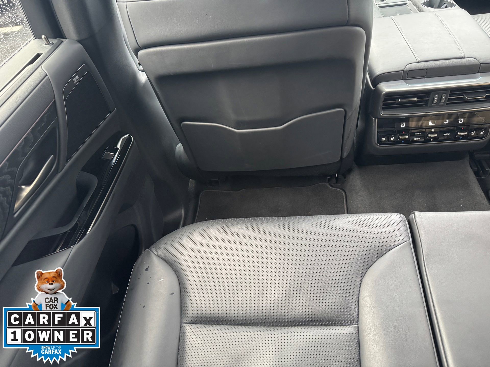 Used 2023 Lexus LX 600 4WD w/ Luxury Package image 21