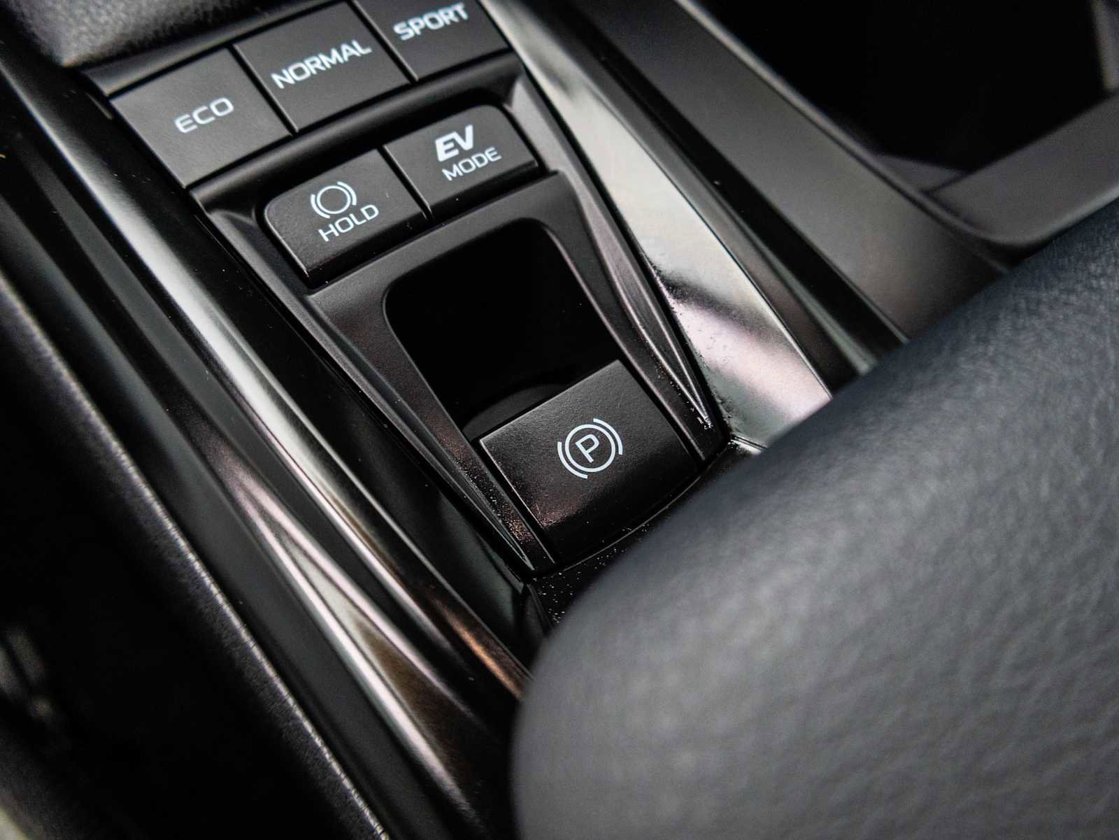 Used 2026 Toyota Camry SE FWD image 27