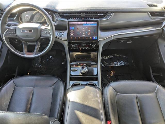 Used 2023 Jeep Grand Cherokee Limited image 17