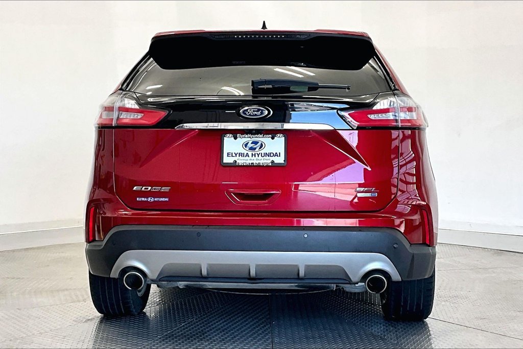 Used 2020 Ford Edge SEL w/ Cold Weather Package AWD/4WD image 4