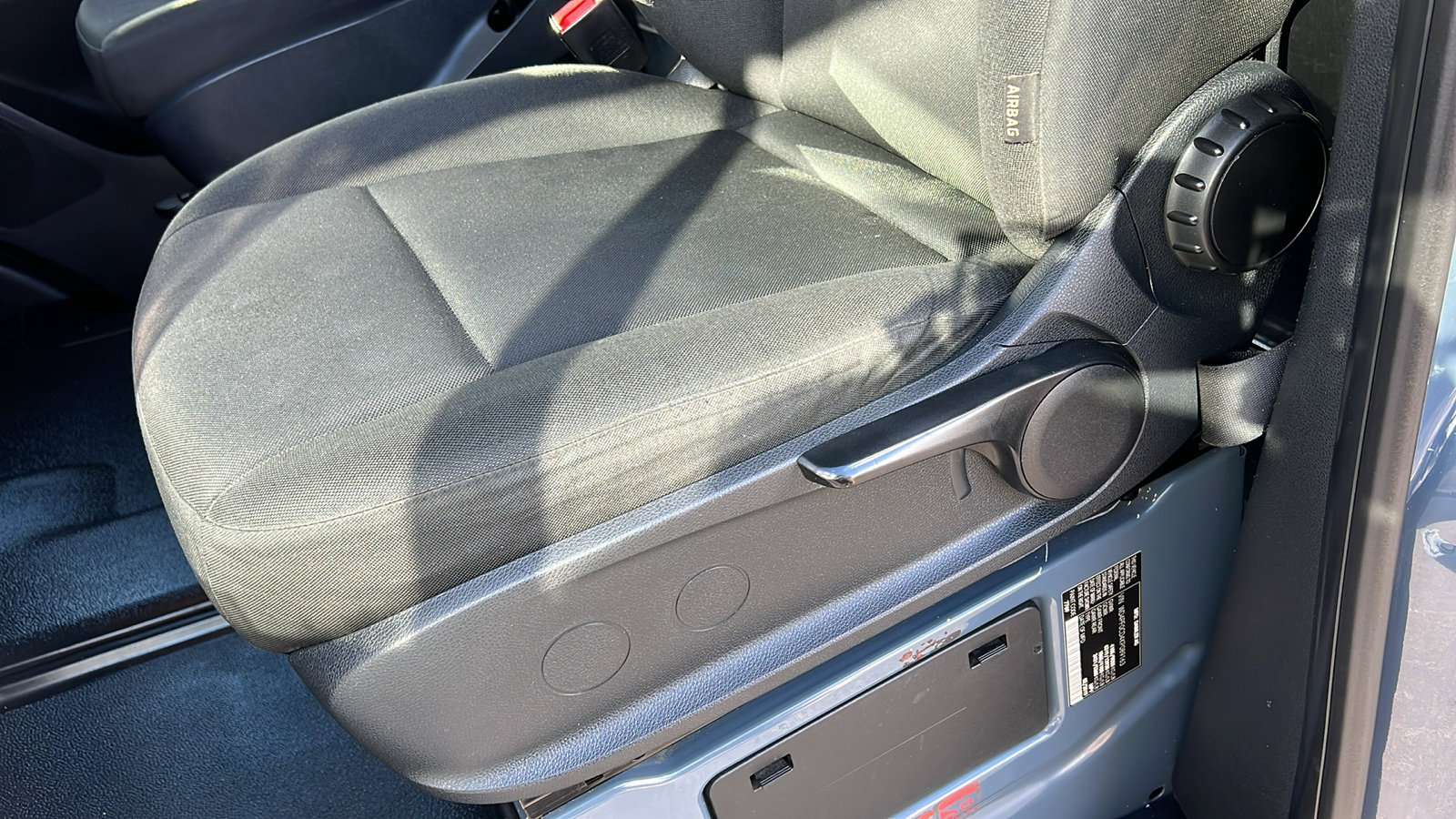 Used 2019 Mercedes-Benz Sprinter 144 image 15