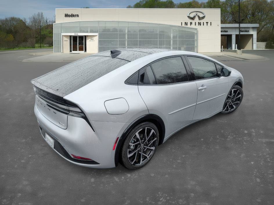 Used 2026 Toyota Prius Plug-In Hybrid image 4