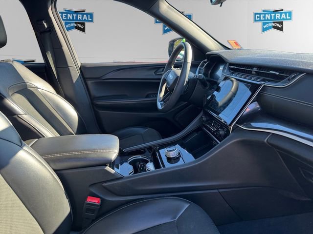 Certified 2023 Jeep Grand Cherokee Altitude image 16