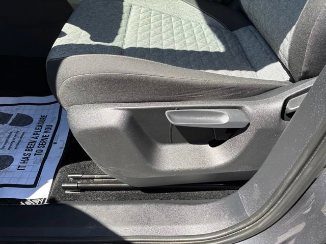 Certified 2025 Volkswagen Tiguan S AWD/4WD image 12