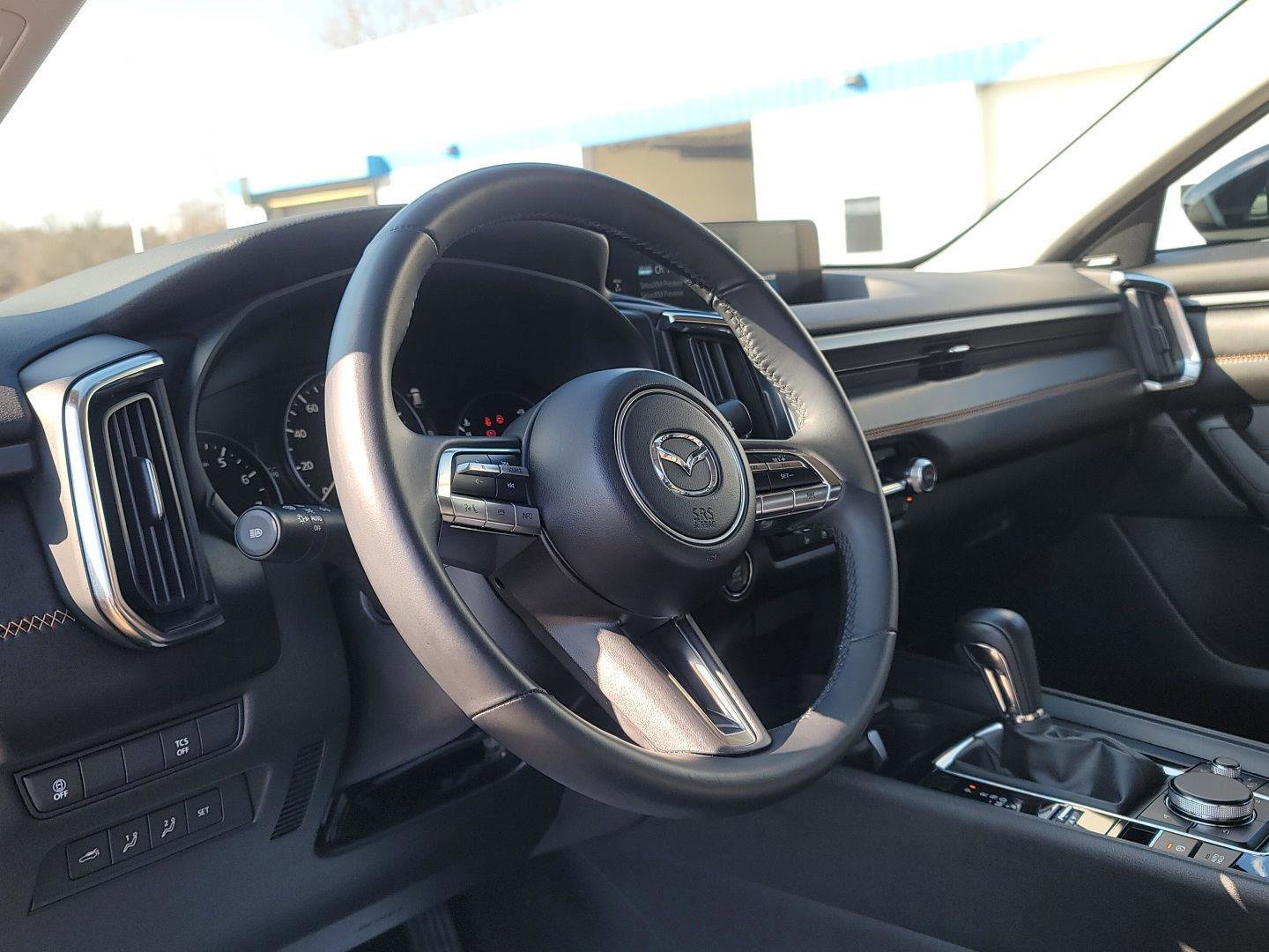 Used 2025 MAZDA CX-50 AWD 2.5 S w/ Premium Plus Pkg image 16