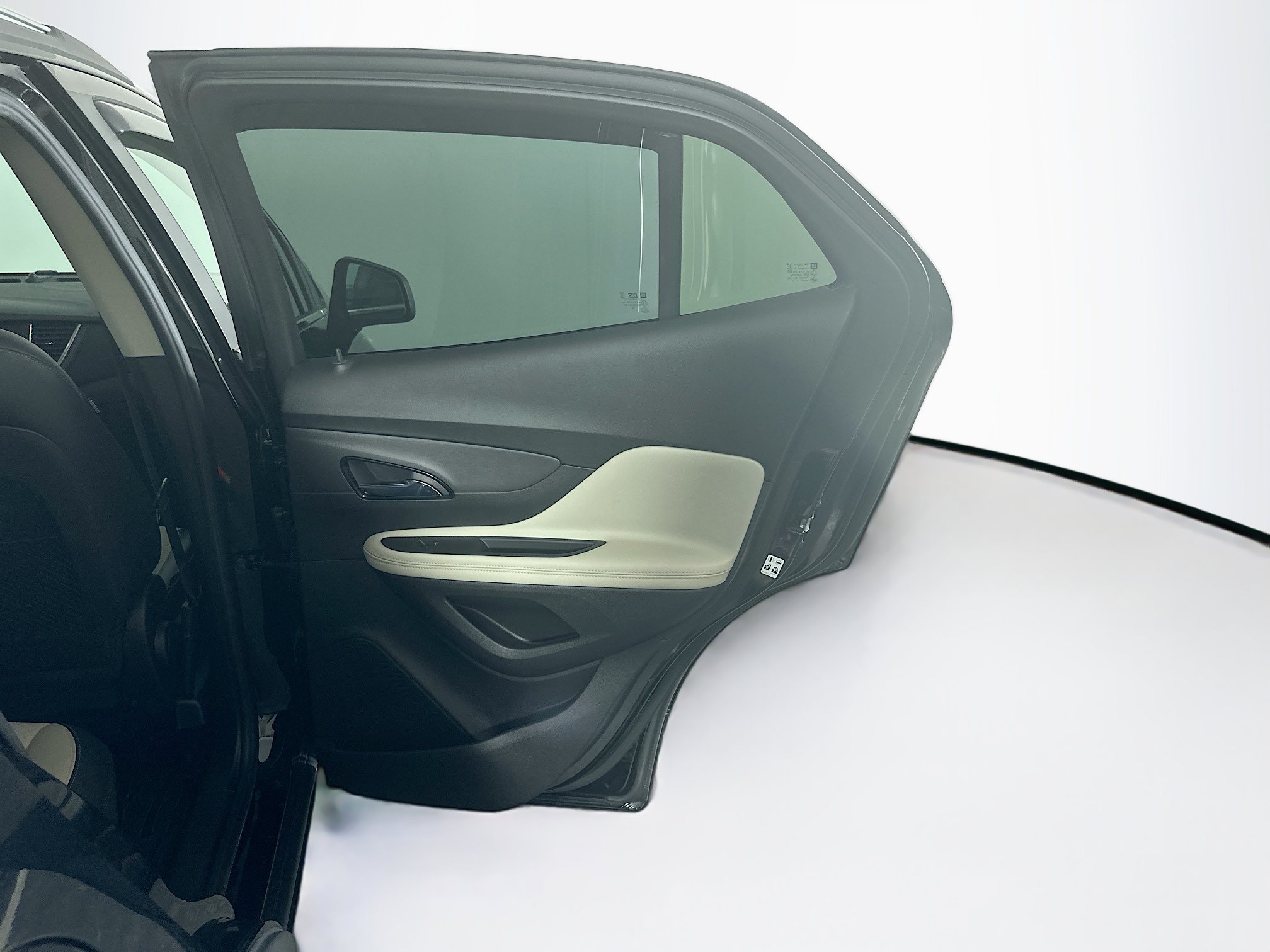 Used 2020 Buick Encore Preferred w/ Safety Package FWD image 28