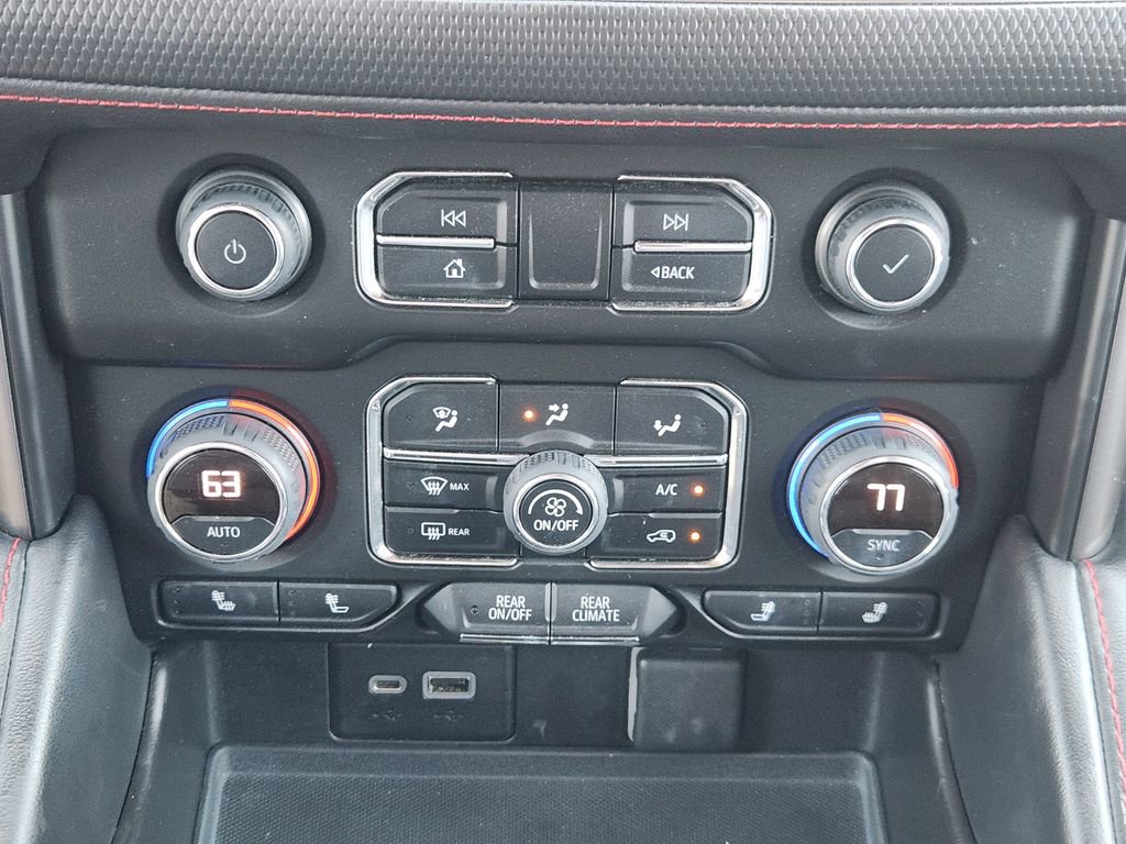 Used 2021 Chevrolet Tahoe RST w/ Luxury Package RWD image 20