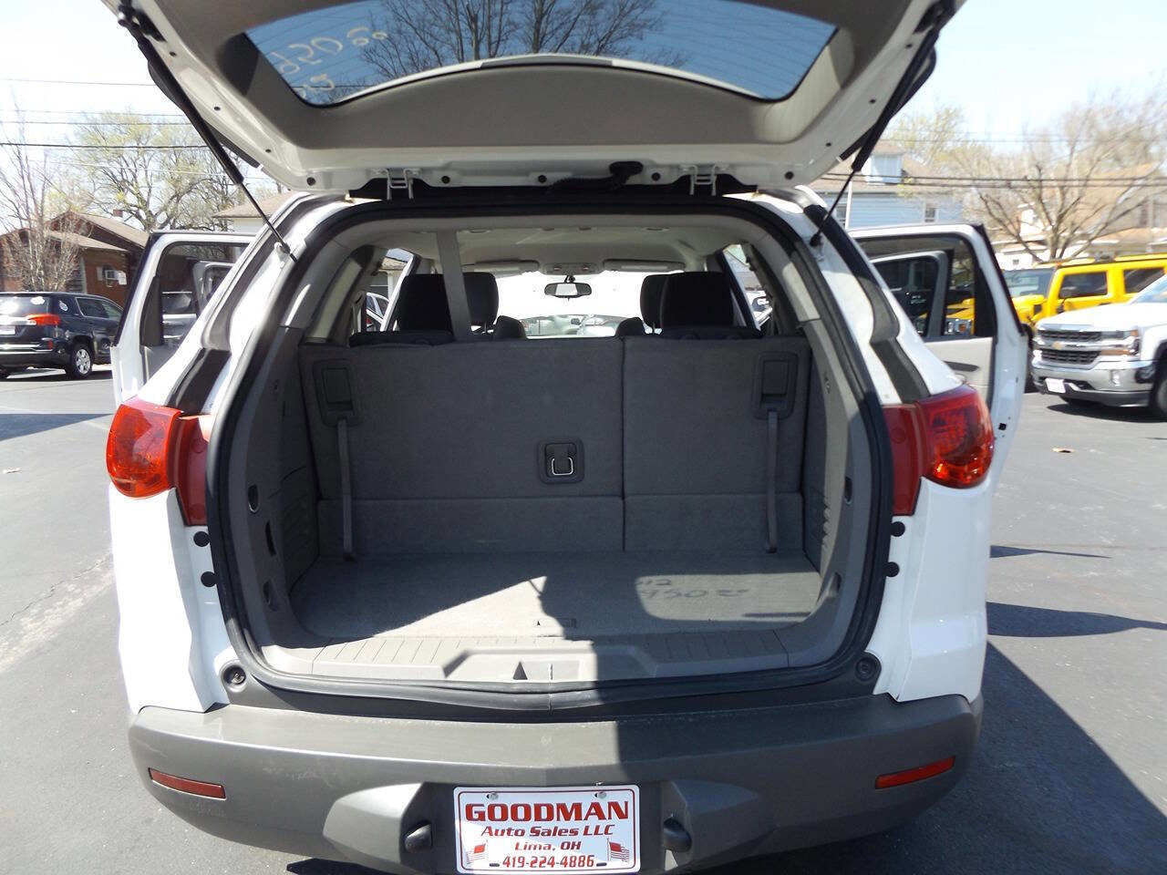 Used 2012 Chevrolet Traverse LS FWD image 30