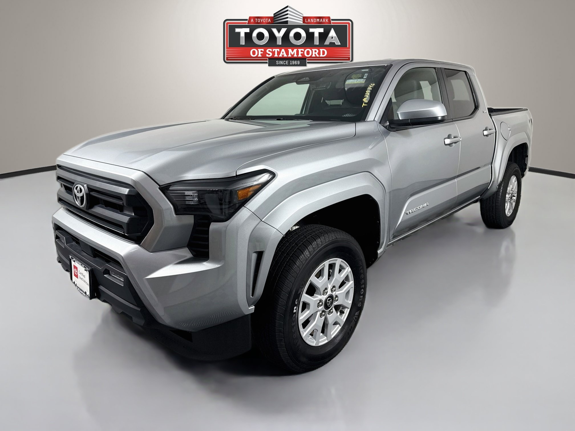 Certified 2026 Toyota Tacoma SR5 AWD/4WD image 3