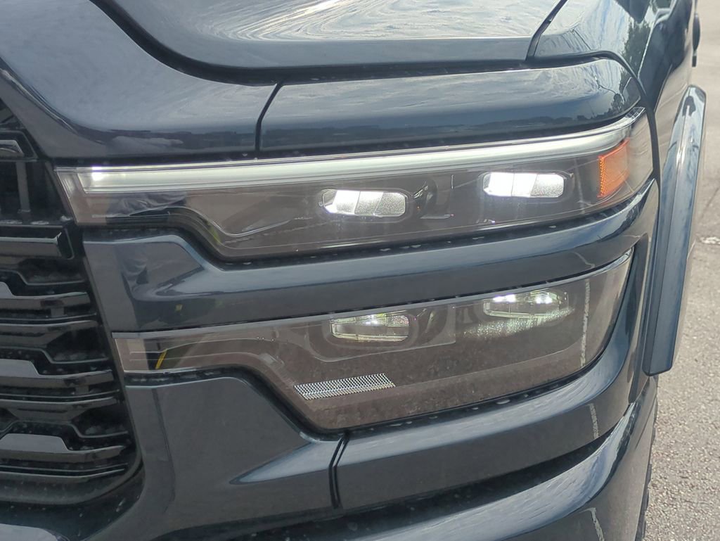 New 2026 RAM 2500 Limited AWD/4WD image 10